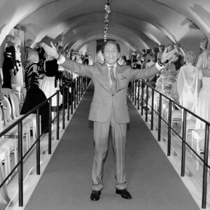 Почина Валентино Гаравани: Живот отдаден на красотата и модата (СНИМКИ)