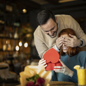 Защо не трябва да купувате подарък за св.Валентин? (ВИДЕО)