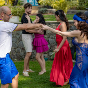 „Да направим една голяма оргия и да приключим въпроса!“ Бисерите от "Ергенът", еп.9 (ВИДЕО)