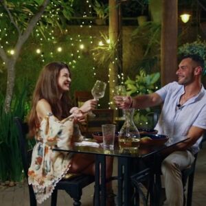 Искрен ли е Крис към Елеонора? (АНКЕТА)