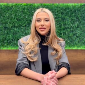 Анастасия след "Ергенът": Предпочитам да съм най-умния човек в стаята!