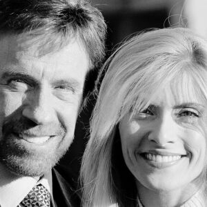 Приживе Чък Норис спа до болната си съпруга 5 месеца и я върна към живот. Но той си отиде!