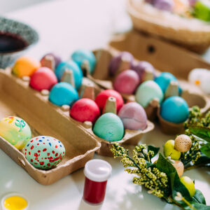 Колко издържат боядисаните яйца след Великден? Ето кога стават опасни