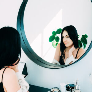 Не поставяй огледало там! Грешната позиция в дома може да донесе редица проблеми 