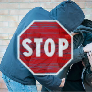 Да загубиш живота си само на 15 години в столичен мол! Наръган! 