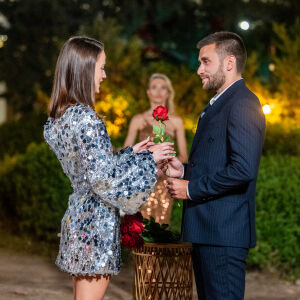 Любовта разцъфтява в рая: Виктор отвори сърцето си пред Дениз (ВИДЕО)