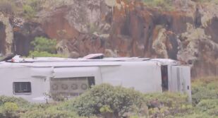 Един загинал и 27 в болница след тежка катастрофа с автобус (ВИДЕО)