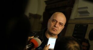 Трифонов: Гласуването със сканиращи устройства ще направи изборите безапелационно почтени