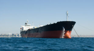 Украйна удари санкциониран танкер в Черно море