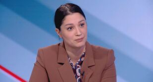 Евелина Славкова: Ще има изненади при предсрочни избори, ако се намеси нова партия на Румен Радев