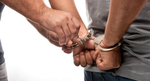 Арестуваха главния редактор на турската телевизия „Хабертюрк“ за наркотици