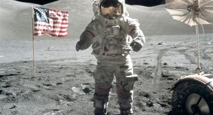 Показа ли „Артемис II“, че отново можем да кацнем на Луната?