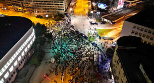 Нови протести в Сърбия, след като ден по-рано демонстранти бяха нападнати от активисти на управляващата партия