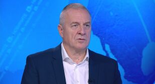 Йовчев: Като че ли кабинетът пресъздава възможностите за коалиция между ПП-ДБ и президента