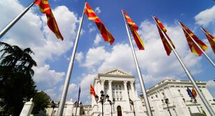 Северна Македония увеличи минималната заплата, синдикатите напуснаха заседанието