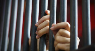 Съдът в Бургас остави в ареста обвиняем за близо 340 кг кокаин и канабис