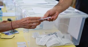 Над 53 000 българи са изявили желания да гласуват зад граница