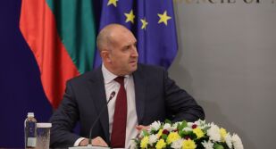 Радев: СИГМА ще позволява автоматичен контрол за свързани лица, фаворизирани фирми и завишени цени