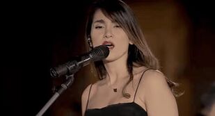 Иран осъди певица и музиканти на по 74 удара с камшик заради концерт (ВИДЕО)