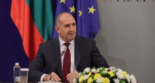 Радев: Службите ни са имали информация за намерението на Олег Невзоров да влезе обратно в България
