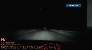 Дрифт в Пловдив: Полиция с цивилна кола гони 21-годишен, вдигнал над 200 км/ч (ВИДЕО)