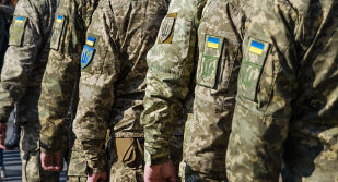 Украйна ограничава достъпа на военнослужещи до хазарт по време на военно положение