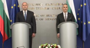 Гюров: Оставяме една изправена държава и едно изправено общество. Новият кабинет - с първо заседание още днес