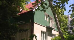 „Кварталът на художниците. Кварталът на артистите“: Как Елин Пелин приютява Валери Петров при бомбардировките?