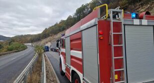 Тежка катастрофа с жертва затвори главен път Е79 в района на Люти дол