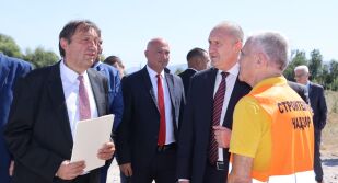 Румен Радев: Не можем повече да чакаме, трябва час по-скоро да имаме магистрали