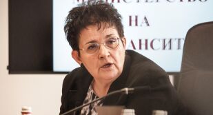Людмила Петкова: Данъчните промени целят защита на гражданите и финансовата стабилност