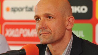 Милен Радуканов поема 