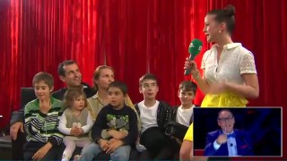 Зад сцената на първия полуфинал с цялото семейство на Сансу и Йонсу