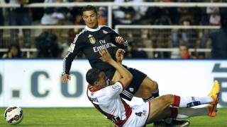 Симулация на Роналдо или дузпа за Реал? Вижте и коментирайте!