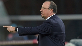 Реал Мадрид представя Бенитес в сряда