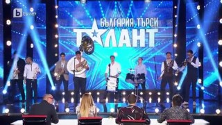 Много усмивки и ритми от брас бенд „Виво Монтана