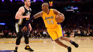 Приемат посмъртно Коби Брайънт в Залата на славата