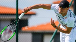 България близо до полуфиналите в група III на Купа 