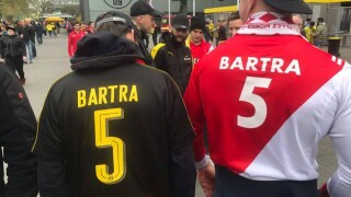 Приятелството победи на мача 