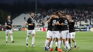 Камбуров и Марчев развалиха празника на русенци