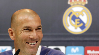 Зидан ще води 