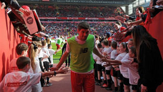 Джерард облича екипа на 