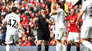 Скандална дузпа спаси 