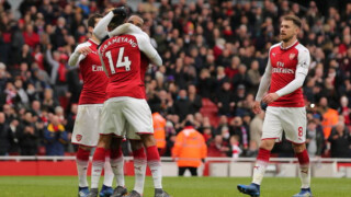 Две дузпи и класическа победа за 