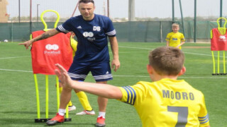 Първи стъпки на Бербатов като треньор (СНИМКИ)