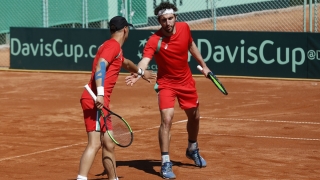 България се справи с Исландия за втори успех в Купа 