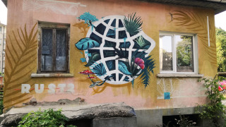 Изложба на контрасти, или как street художникът Rustwo ще трансформира изцяло Gallery 2.0