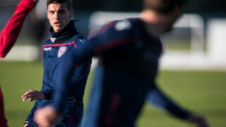 Десподов извън групата на 