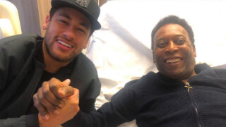 Изписаха Пеле от болницата в Париж 