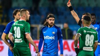 Наказаха Моци за един мач, глоба за 